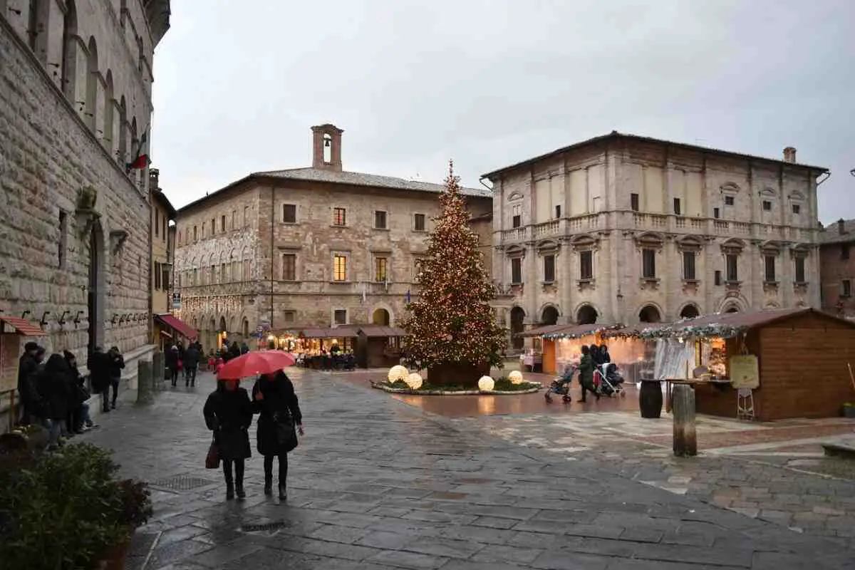 Montepulciano Square