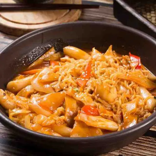 rabokki (tteok + ramyun)