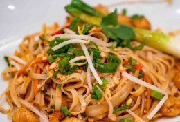 Vegetarian Pad Thai Wagamama Style